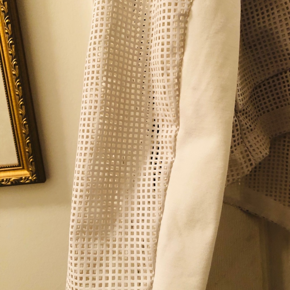 White jacket - Picture 4 of 5